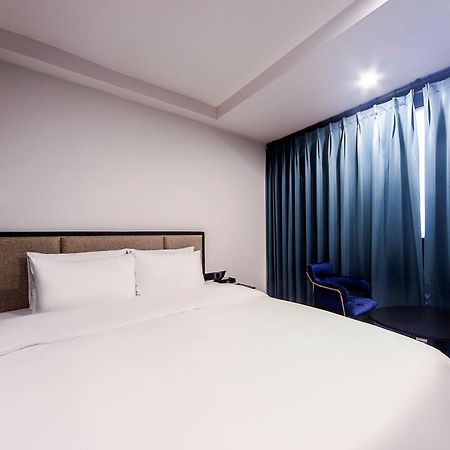 온나 호텔 대연동 부산 Daeyeon Onna Hotel Daeyeon Пусан Экстерьер фото