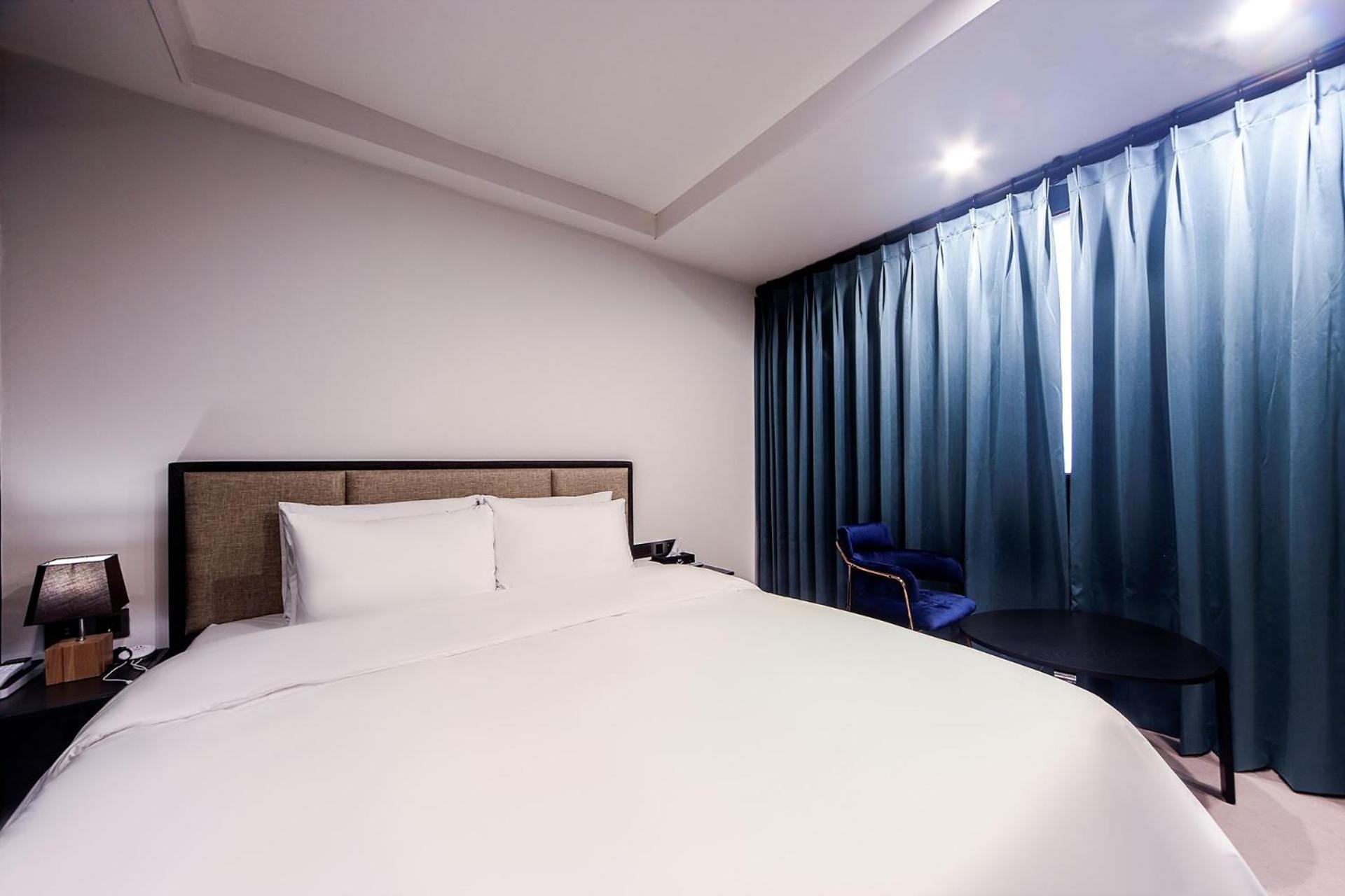 온나 호텔 대연동 부산 Daeyeon Onna Hotel Daeyeon Пусан Экстерьер фото